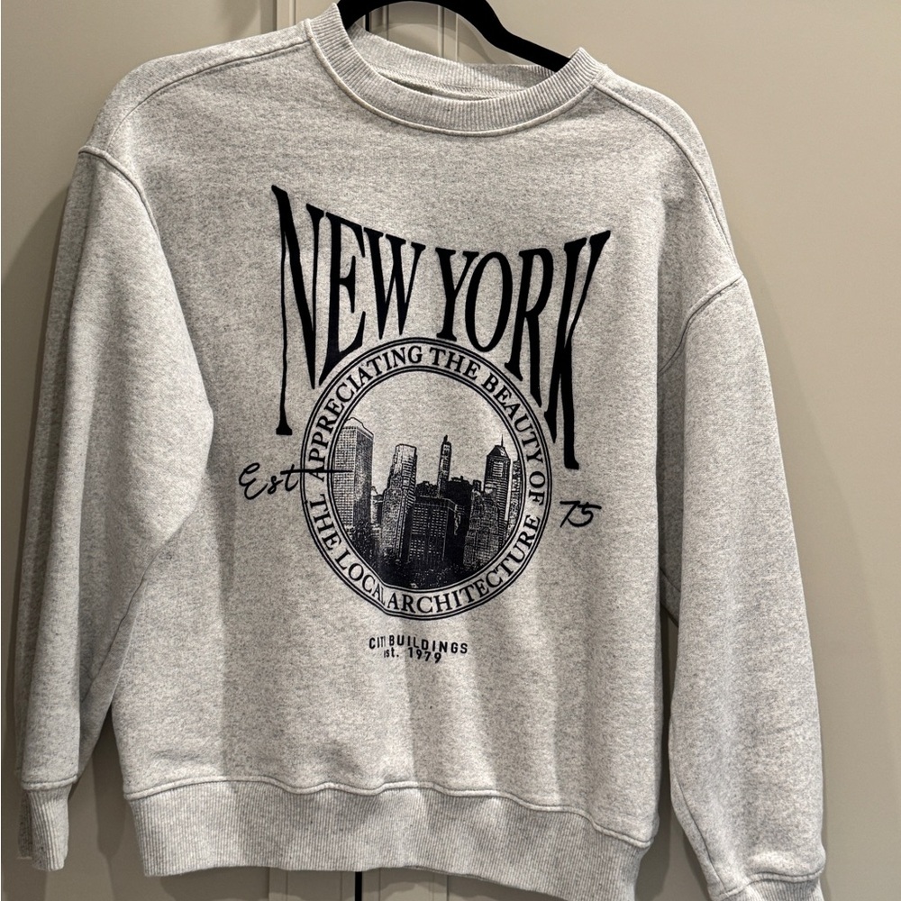 Zara Gray New York Graphic Young Girl’s Sweatshirt